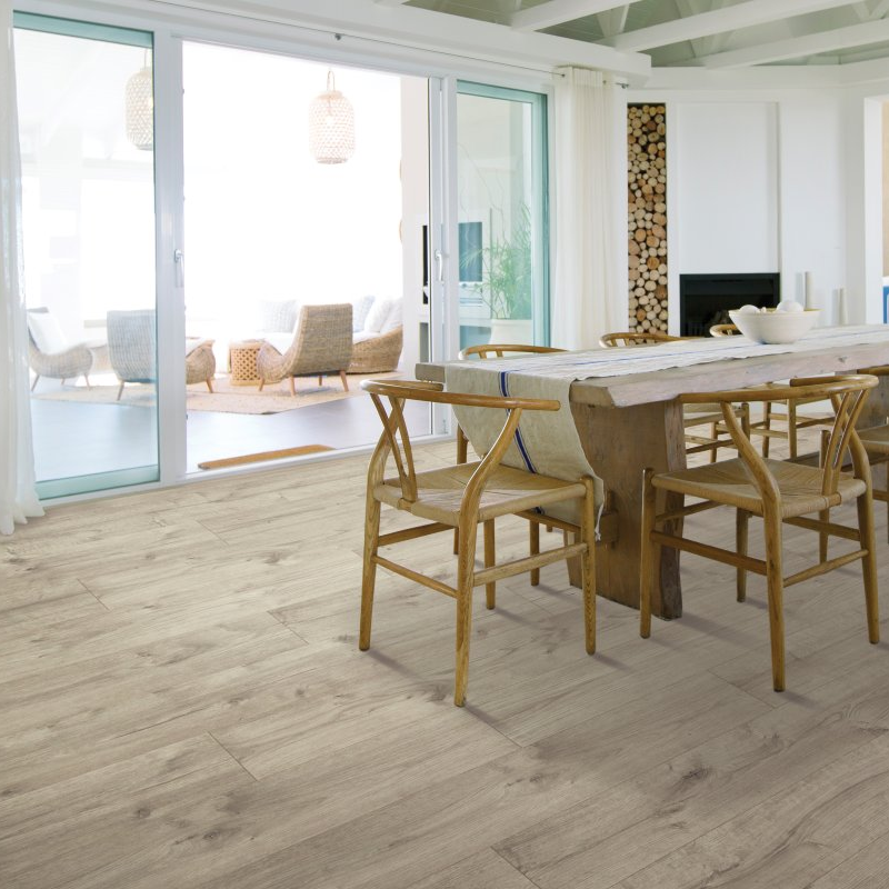 Laminate flooring - Tanner Place - Artifact Oak